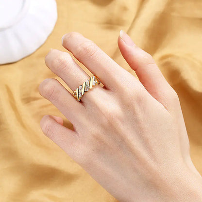 Retro Geometric Chain Ring for Women
