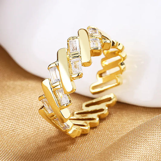 Retro Geometric Chain Ring for Women